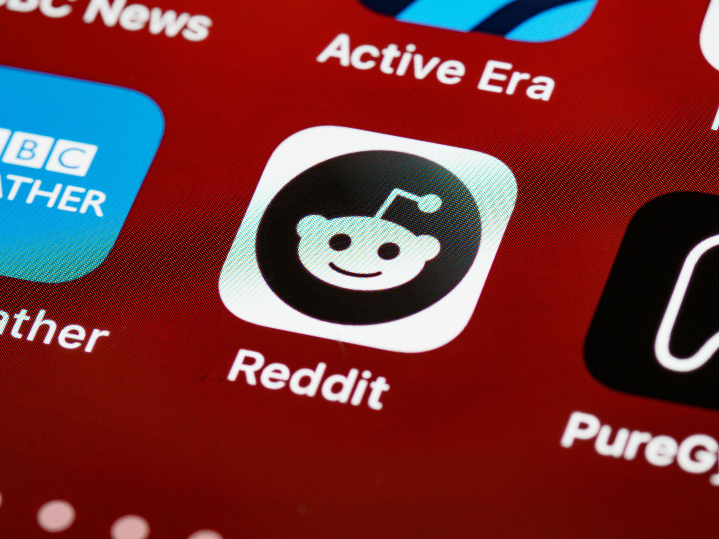 Best AI Landing Page Builders for Reddit Ads in 2026