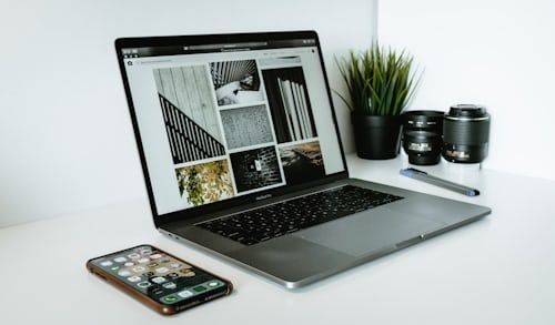 Flint vs Webflow vs HubSpot Landing Pages